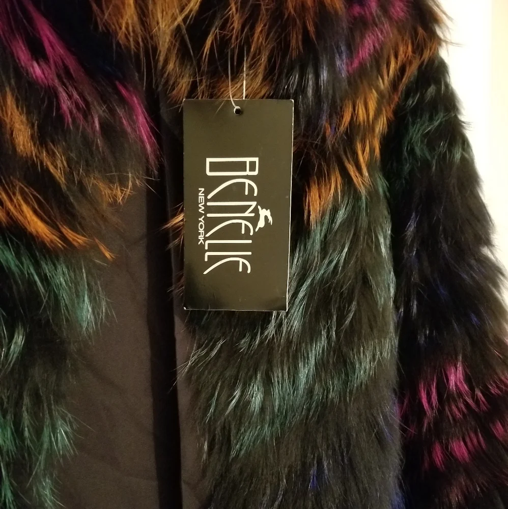 Fox Fur Cape Poncho Jacket - Picture 5 of 16